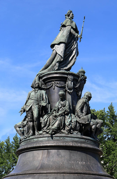 Pomnik Katarzyny Wielkiej, Petersburg, Rosja - Zdjęcie, obraz
