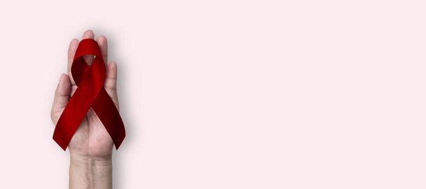 Бургундская лента для множественной информированности о раке миеломы, серповидноклеточная анемия, взрослые с ограниченными возможностями, синдром Уильямса с луком на руке - Фото, изображение