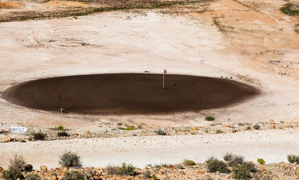 woestijn golfbaan - Foto, afbeelding
