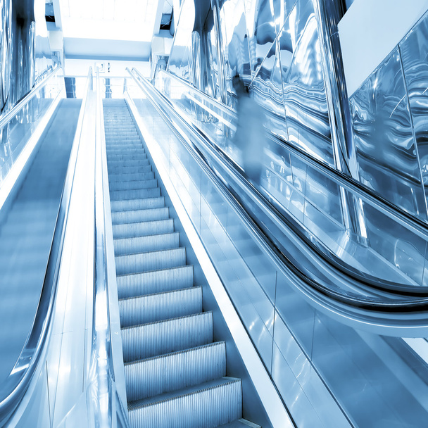 Moving escalator - Foto, imagen