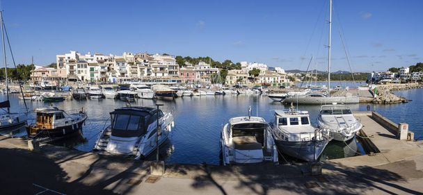 βασιλική ναυτική λέσχη, Porto Petro, Santanyi, Mallorca, Βαλεαρίδες Νήσοι, Ισπανία - Φωτογραφία, εικόνα