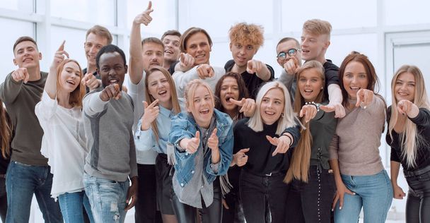 large group of happy young people showing their success - Foto, Bild