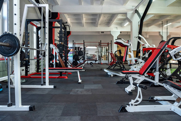 super popular gym for girls who want to lose weight and choose your training program. Youth gym concept - Φωτογραφία, εικόνα