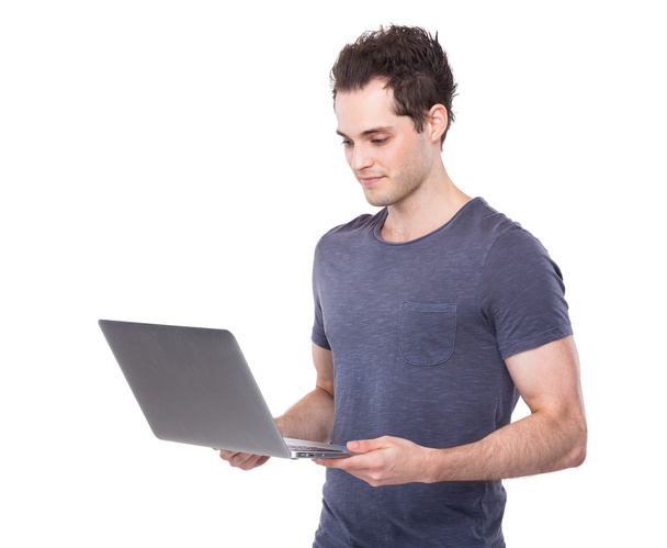 Hombre usando ordenador portátil - Foto, Imagen