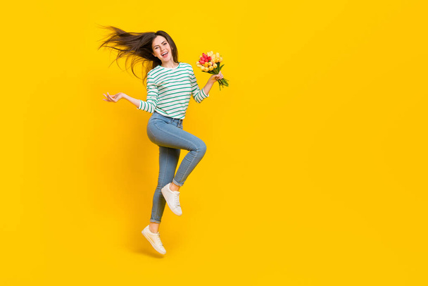 Full size photo of cute charming girlfriend receive bouquet from boyfriend go on date isolated on yellow color background - Φωτογραφία, εικόνα