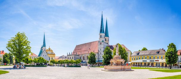 Place de la Chapelle à Altoetting, Bavière, Allemagne  - Photo, image