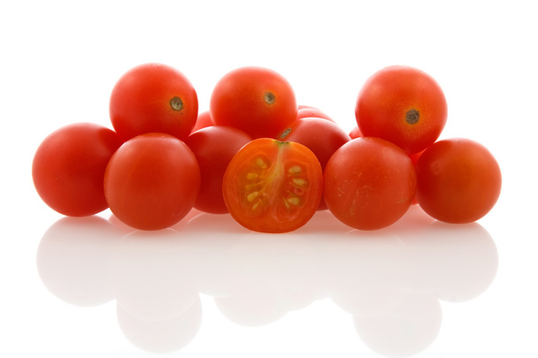 Pile of small red tomatoes - Φωτογραφία, εικόνα