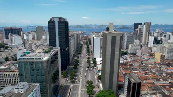 Rio de Janeiro, Brasilien. Vargas President Avenue in der Innenstadt von Rio de Janeiro Brasilien. Touristische Postkarte von Rio de Janeiro Brasilien. Überblick über die Innenstadt. - Filmmaterial, Video