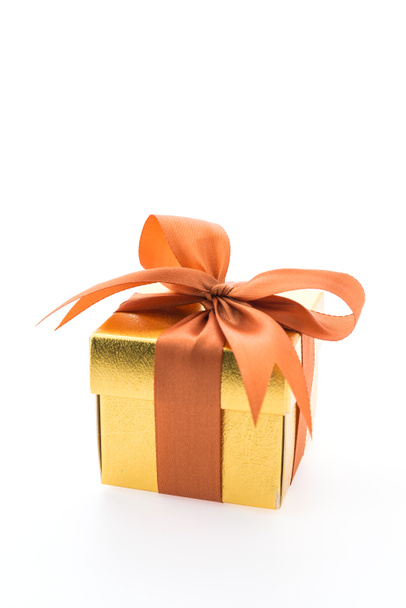 Gold gift box isolated on white background - Foto, Bild
