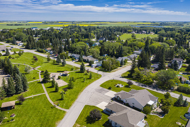 Légi felvétel a város Waldheim, amely egy város mintegy 1000 lakos a vidéki önkormányzat Laird No. 404, Saskatchewan kanadai tartományban, Saskatoon-tól 57 km-re északra. - Fotó, kép