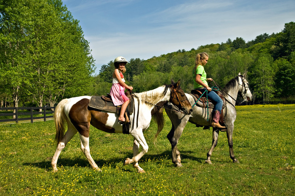 dziewczyny, konie - Zdjęcie, obraz