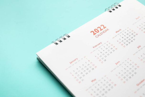 2022 calendrier page sur fond bleu planification d'entreprise rendez-vous concept de réunion - Photo, image