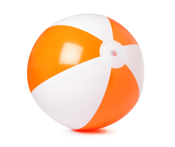 Цветной надувной пляжный мяч на белом фоне
 - Фото, изображение