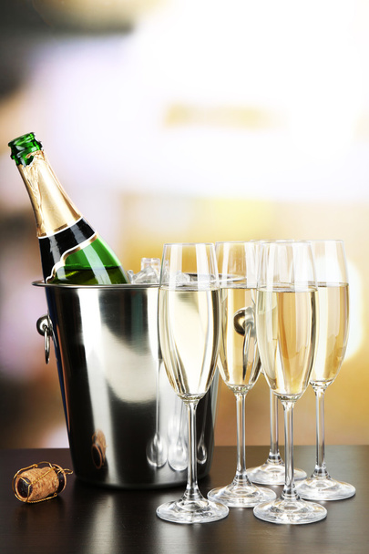 Champagne in glasses and bottle - Foto, afbeelding