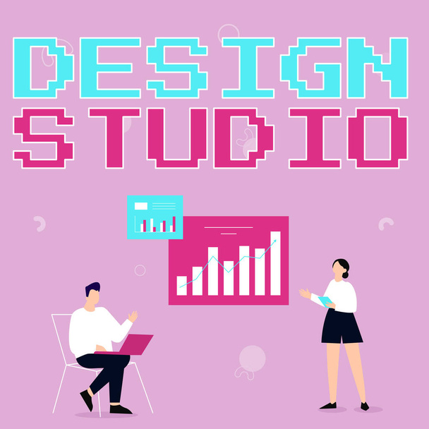 Konzeptionelles Displaydesign-Studio. Business-Ansatz Arbeitsumgebung speziell für Designer und Handwerker Mann mit Laptop und Mädchen im Stehen Austausch von Ideen zur Verbesserung. - Foto, Bild