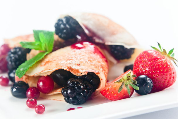 Pancakes with berries  - Fotoğraf, Görsel