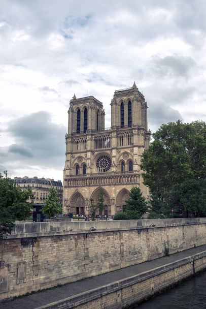 Paris 'teki Notre Dame Katedrali - Fotoğraf, Görsel