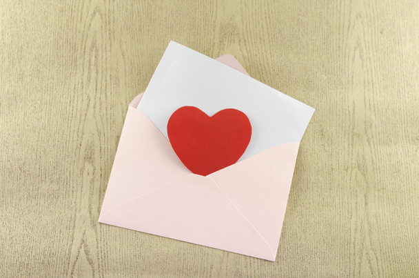 red heart with pink envelope - Foto, immagini