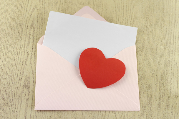 red heart with pink envelope - Foto, Bild