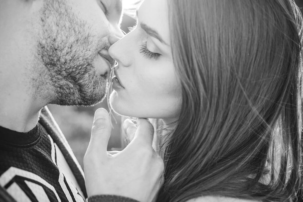 Sensual Kiss. Close-up of beautiful passionate couple kissing. Sexy couple In Love. Intimate relations. Mouths kissing. Passion touch. Romantic man woman lips kisses. Lovely people dating. Valentine. - 写真・画像