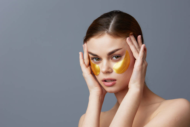 portrait de femme soins de la peau visage patchs close-up Lifestyle. Photo de haute qualité - Photo, image