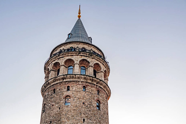Ιστορικό και τουριστικό σύμβολο της Ιστανμπούλ, Πύργος Γαλατά. - Διάνυσμα, εικόνα