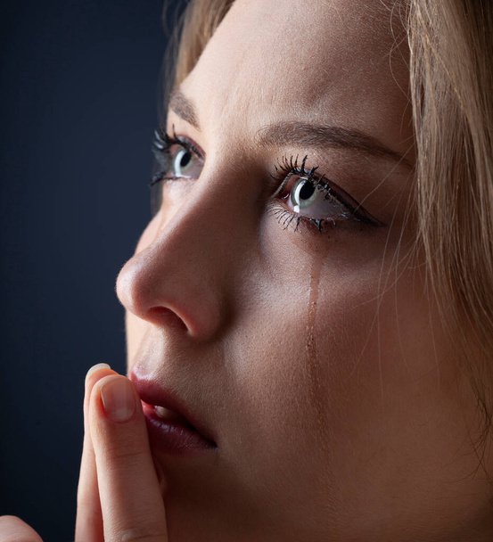 Close up eye woman crying with tears - Zdjęcie, obraz