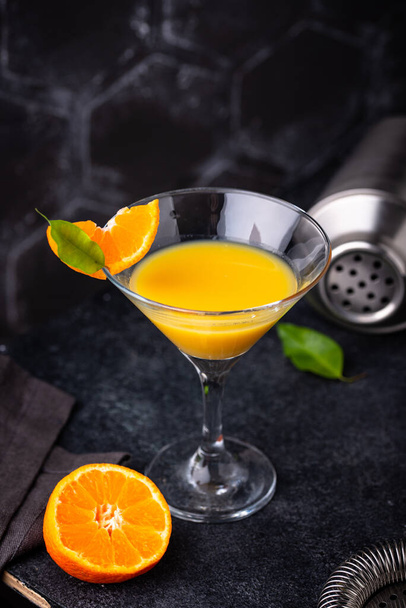 Narancs martini vagy Margarita koktél - Fotó, kép