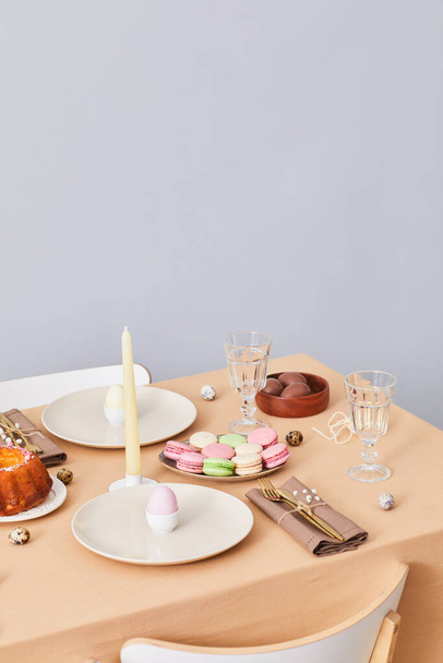 Húsvéti étkezőasztal Minimális - Fotó, kép