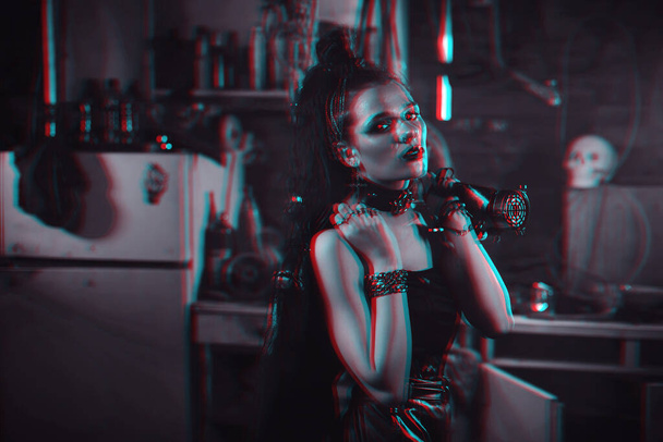 Cosplay des zukünftigen Cyberpunk-Mädchens im Stil einer Computerspielfigur. Schwarz-weißes 3D Virtual Reality Konzept - Foto, Bild
