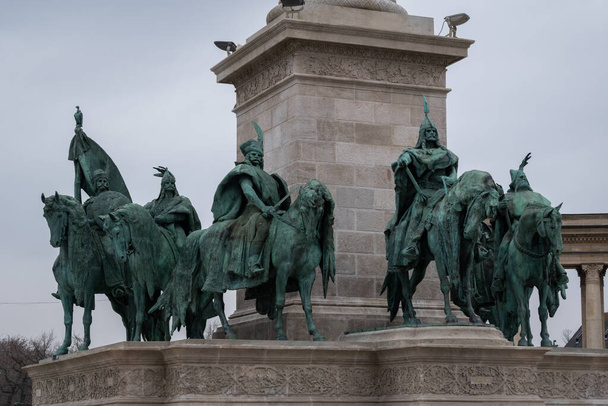 Památník tisíciletí na náměstí Hrdiny v Budapešti, Maďarsko - Fotografie, Obrázek