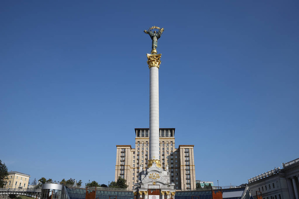 キエフのMaidan Nezalezhnostiのビュー,ウクライナ - 写真・画像