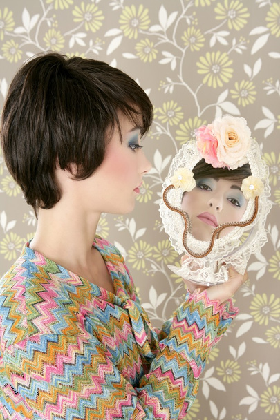 Retro woman mirror fashion portrait tacky - Fotó, kép