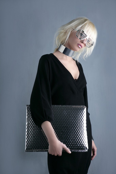 Blonde fashion fuuristic businesswoman silver glasses - Фото, зображення