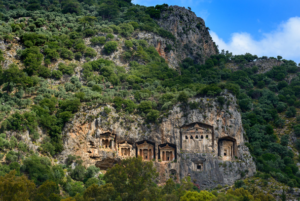 Tumbas de Lycian en la ladera de la montaña
 - Foto, imagen