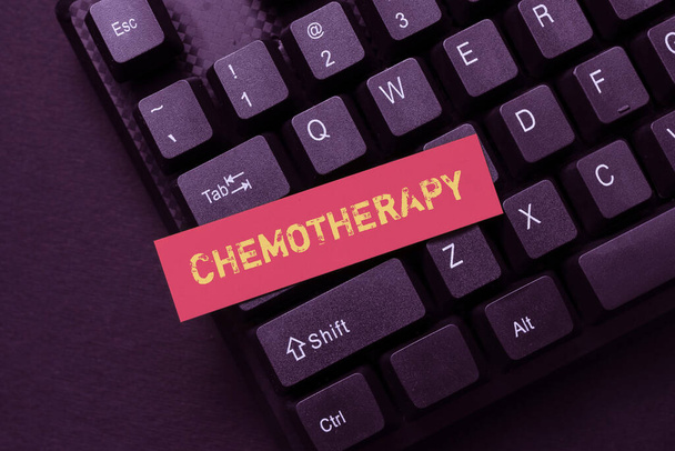 Tekst pokazujący inspirację Chemioterapia. Słowo na leczenie choroby przy użyciu substancji chemicznych Przepisywanie starych danych arkusza, Abstrakcyjne wpisywanie internetowych wykazów rezerwacji - Zdjęcie, obraz