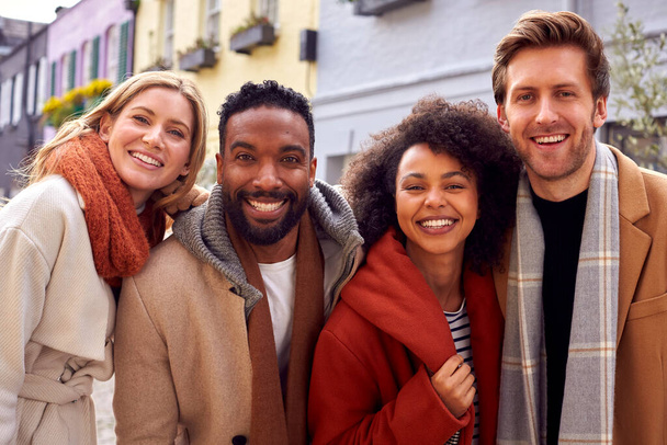 Outdoor Portrait Of Group Of Friends Wearing Coats And Scarves In Autumn Or Fall - Fotoğraf, Görsel