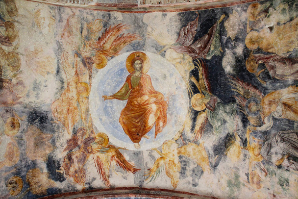 Jeesus ja Enkelit maalaamassa Hagia Sophian kirkon kattoon. Bysantin freskot Turkissa - Trabzon. - Valokuva, kuva