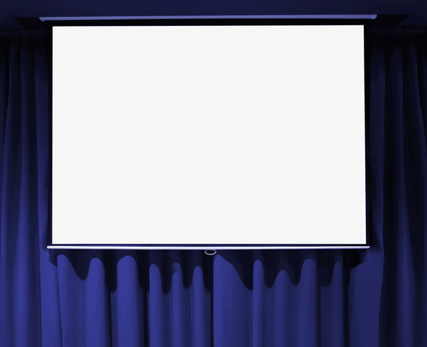 Projectiescherm voor projectoren. Presentatie in conferentieruimte Blanco projector Screen layout voor zakelijke conferenties - Foto, afbeelding