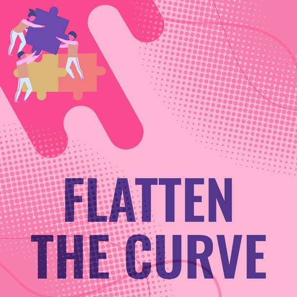 Inspiratie met bord Flatten The Curve. Business idee verhogen van een bewustzijn over het vertragen van de snelheid van de besmettelijke ziekte Team Holding Jigsaw Pieces Helpen elkaar om het probleem op te lossen. - Foto, afbeelding