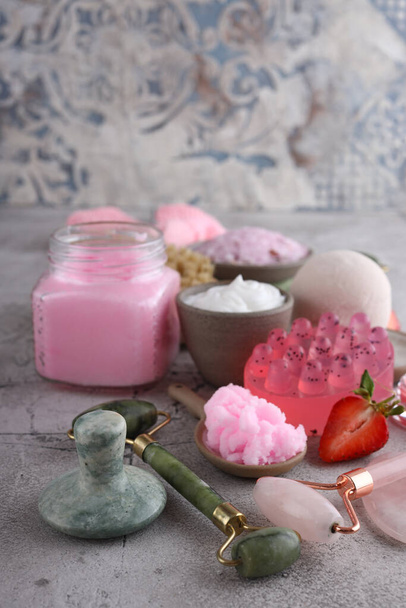 spa concept, beauty products, scrub soap cream - Foto, afbeelding