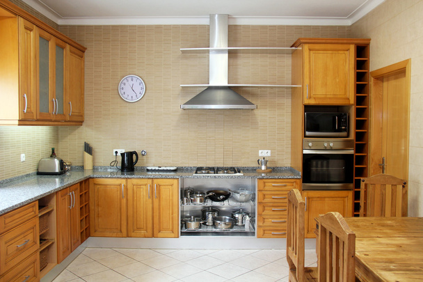 Moderni keittiö
 - Valokuva, kuva