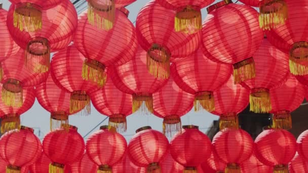 Chinese nieuwjaar lantaarn in chinatown gebied. - Video
