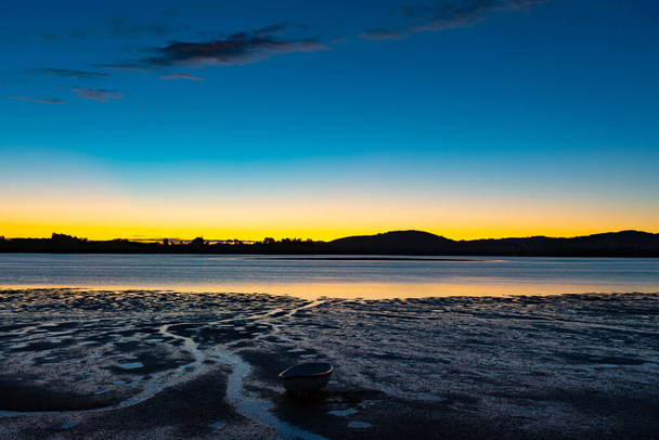 Lever de soleil sur la baie, estuaire de Waimapu, Tauranga Nouvelle-Zélande - Photo, image