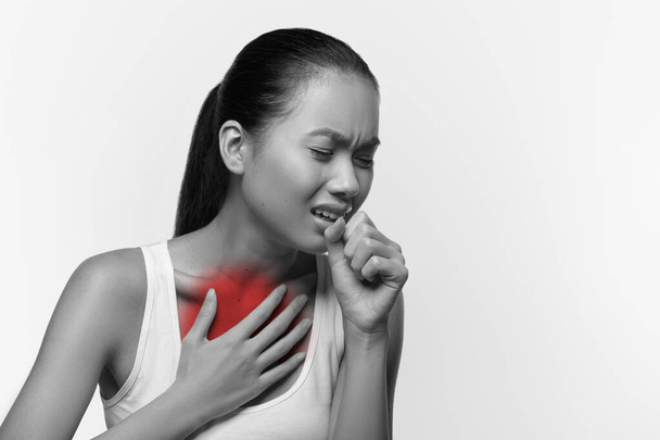 Хворий підборіддя кашляє і торкається її грудей - Фото, зображення