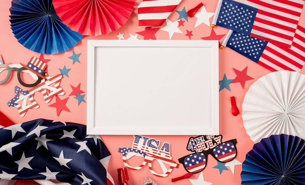 EUA independência dia partido elementos vista superior plana colocar em rosa com moldura para maquete - Foto, Imagem