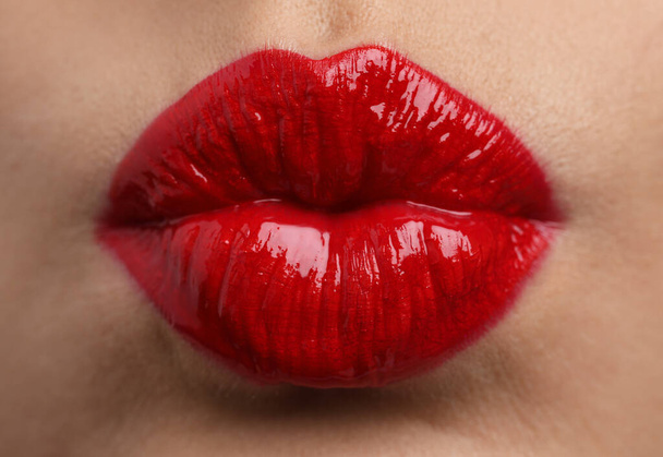 Closeup view of beautiful woman puckering lips for kiss - Zdjęcie, obraz