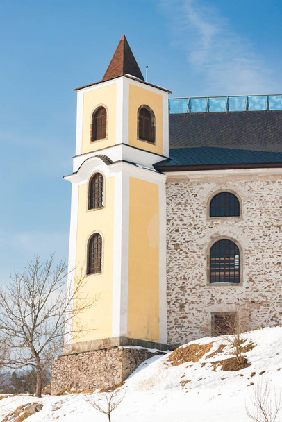 kirkko Neitsyt Marian oletus Neratov, Tsekin tasavalta - Valokuva, kuva