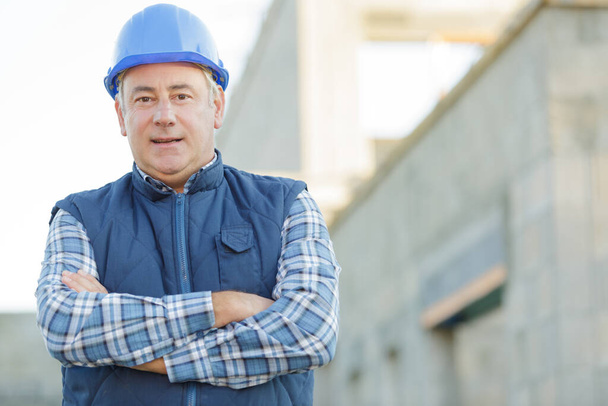 portrait of entrepreneur on building site - Foto, imagen