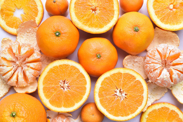 fresh orange and lemon slices on white background - Φωτογραφία, εικόνα